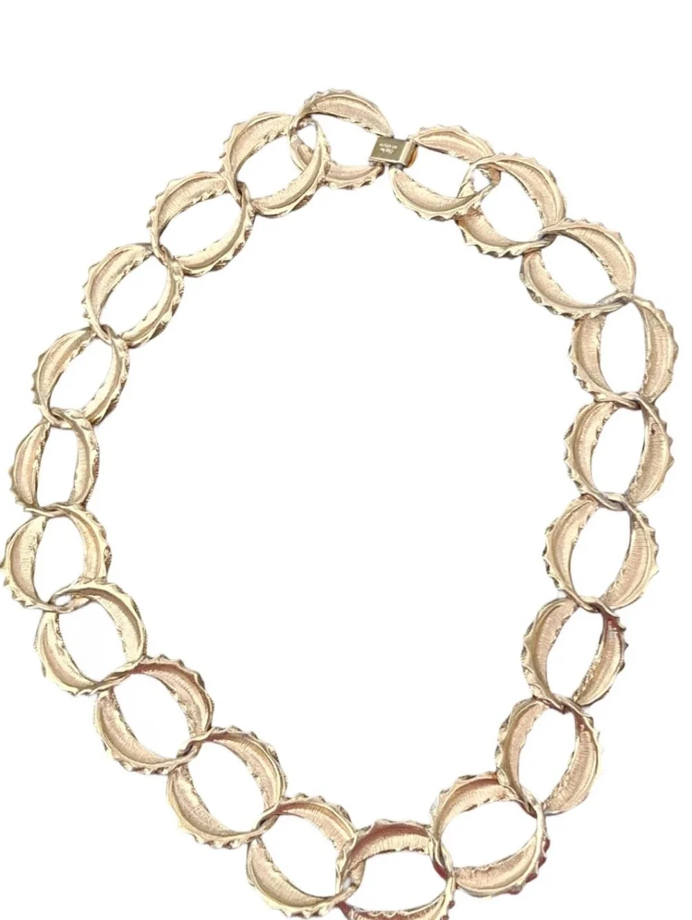 Vintage Signed Napier Gold Tone Textured Oval Swirl Link Choker Necklace
